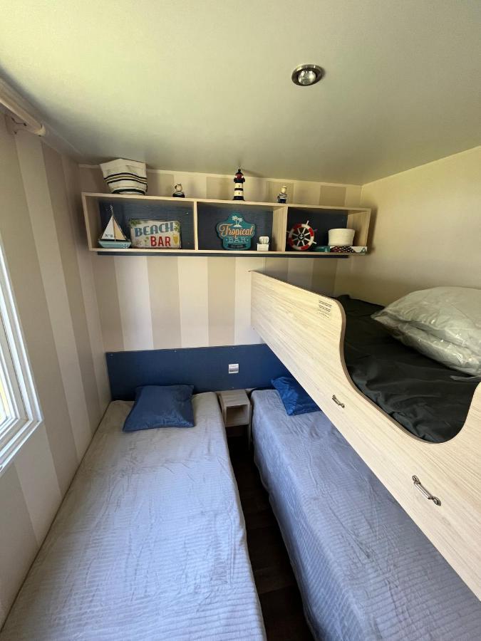 Mobil-Home Climatise Avec Piscine Aureilhan  Exterior photo